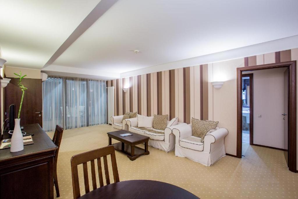 Alpin Resort Hotel - Apartamentele 2403-2404- Proprietate Administrata De Gazda Privata Poiana Brasov Exterior photo
